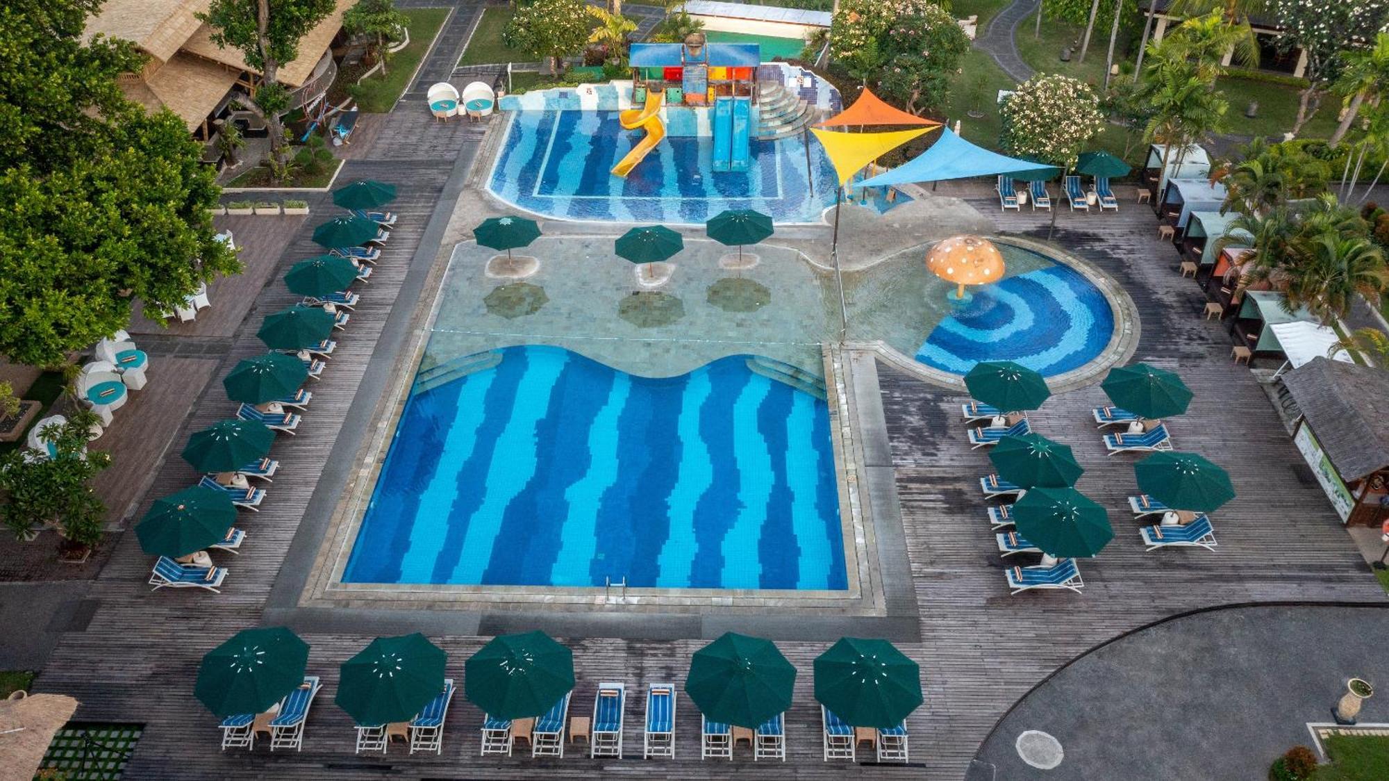 Prama Sanur Beach Bali Kültér fotó The swimming pool at the Royal Garden Resort