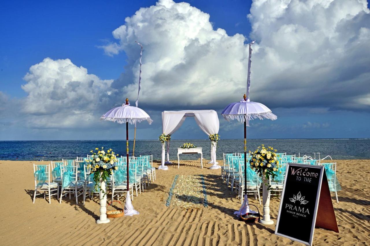Prama Sanur Beach Bali Kültér fotó A beach wedding in Bali, Indonesia